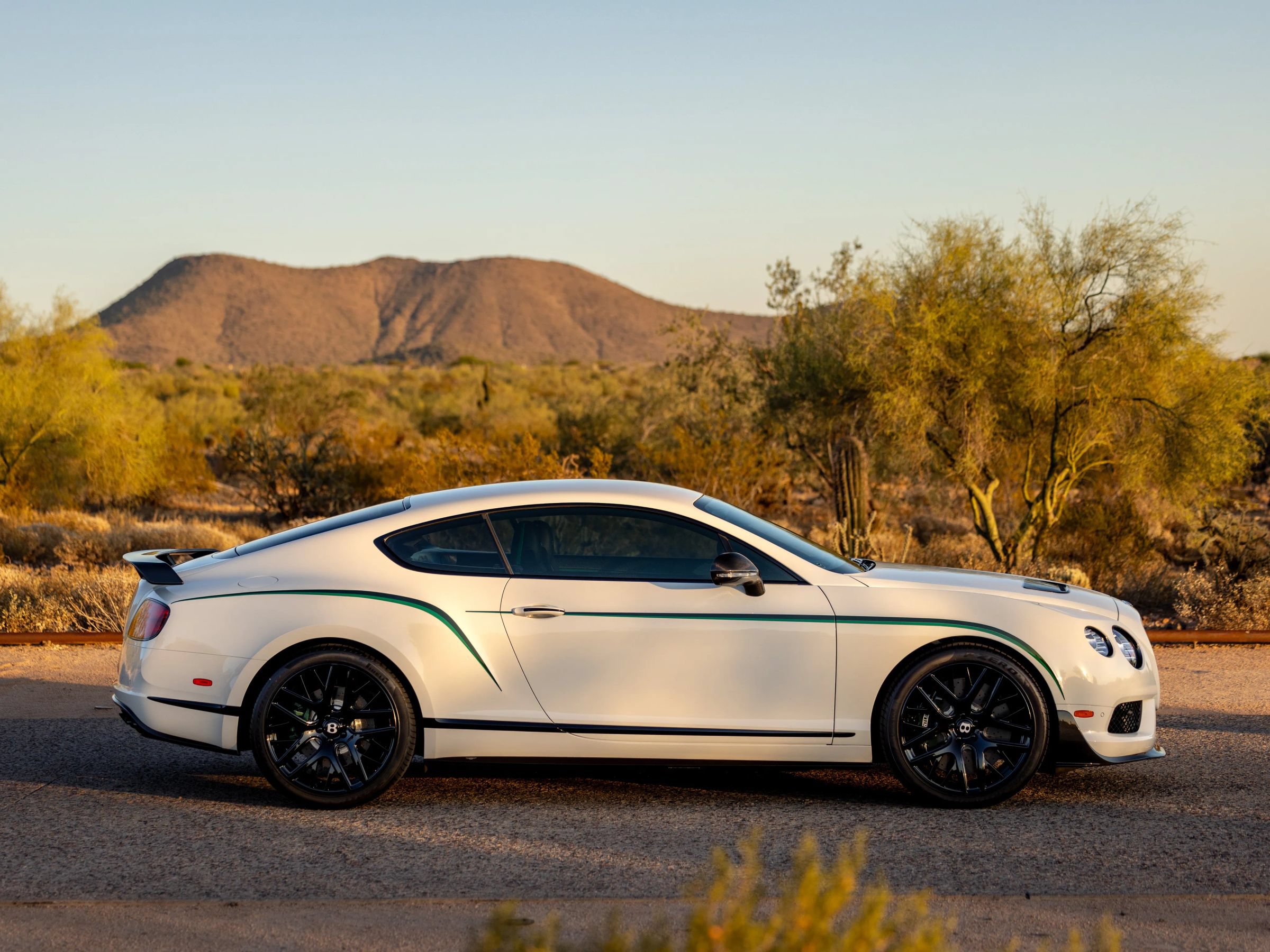 Used 2015 Bentley Continental GT3-R AWD/4WD image 9