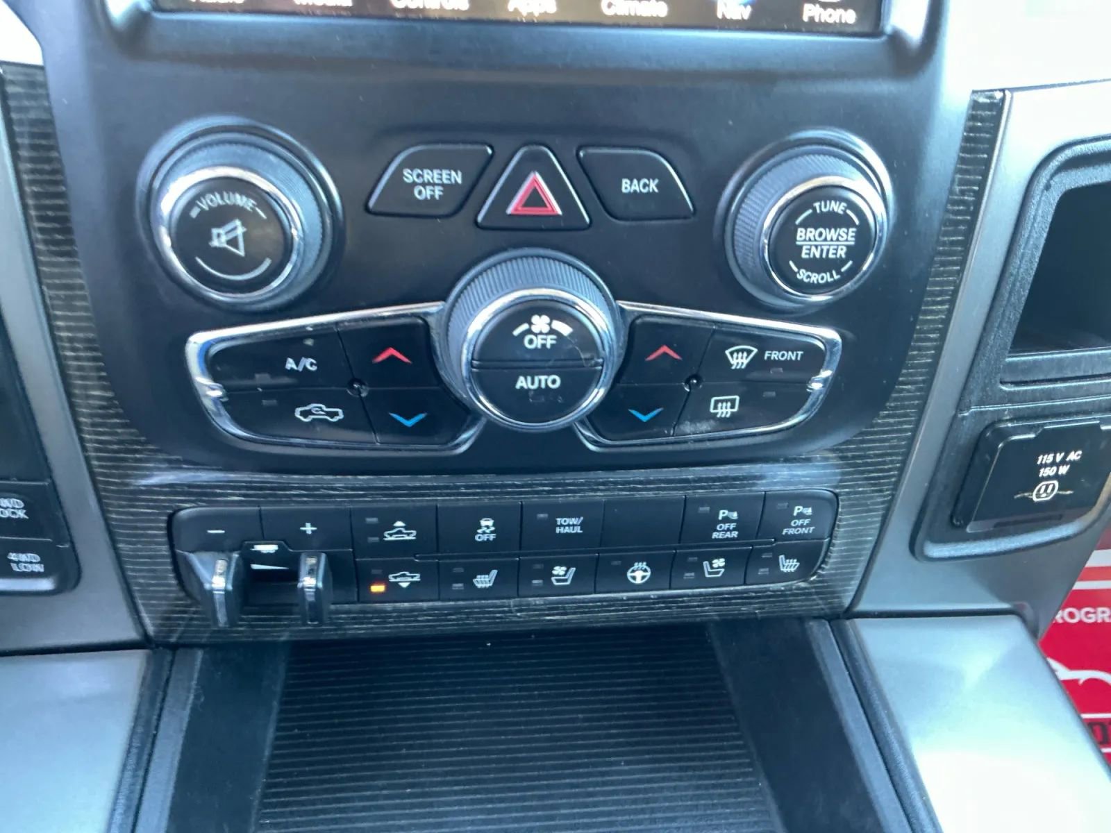 Used 2014 RAM 1500 Limited image 30