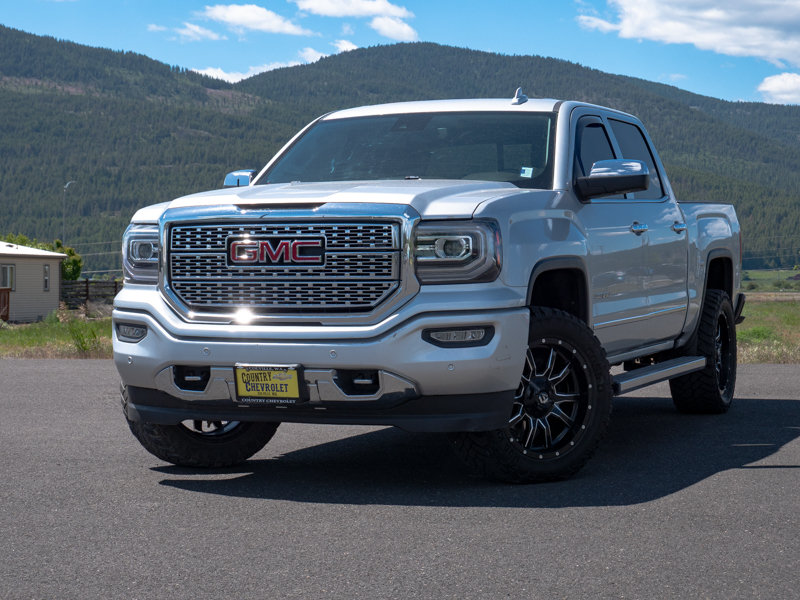 Used 2018 GMC Sierra 1500 Denali w/ Denali Ultimate Package AWD/4WD image 3