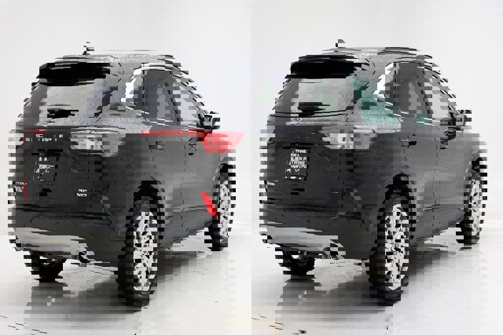 Used 2022 Ford Escape Titanium w/ Titanium Elite Package image 9