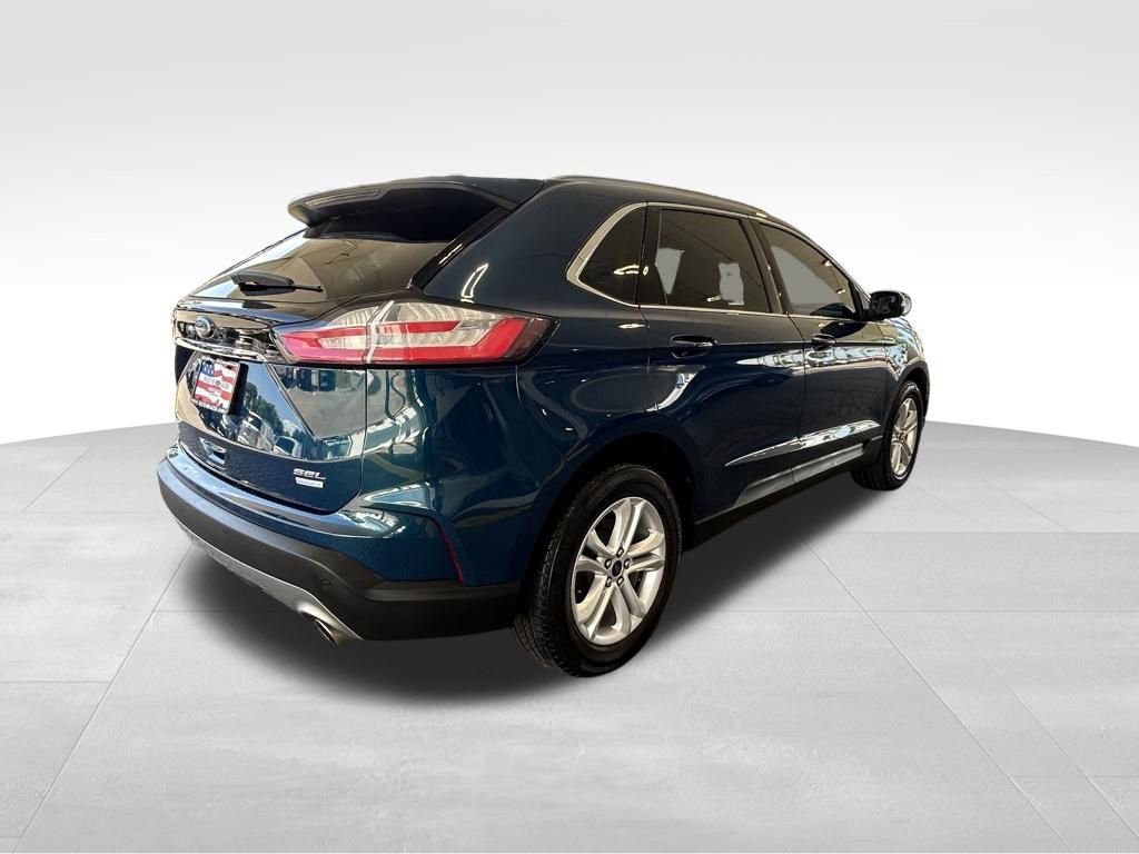 Used 2020 Ford Edge SEL w/ Cold Weather Package FWD image 4