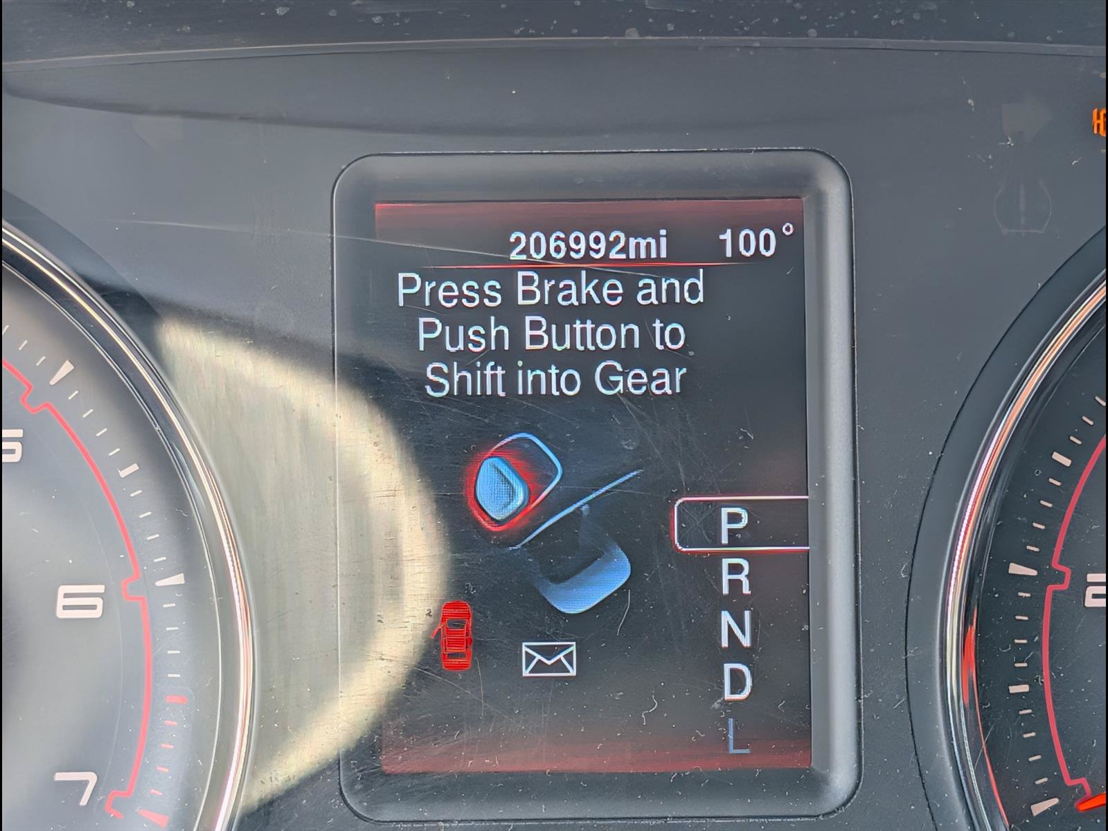 Used 2013 Dodge Charger SE RWD image 9