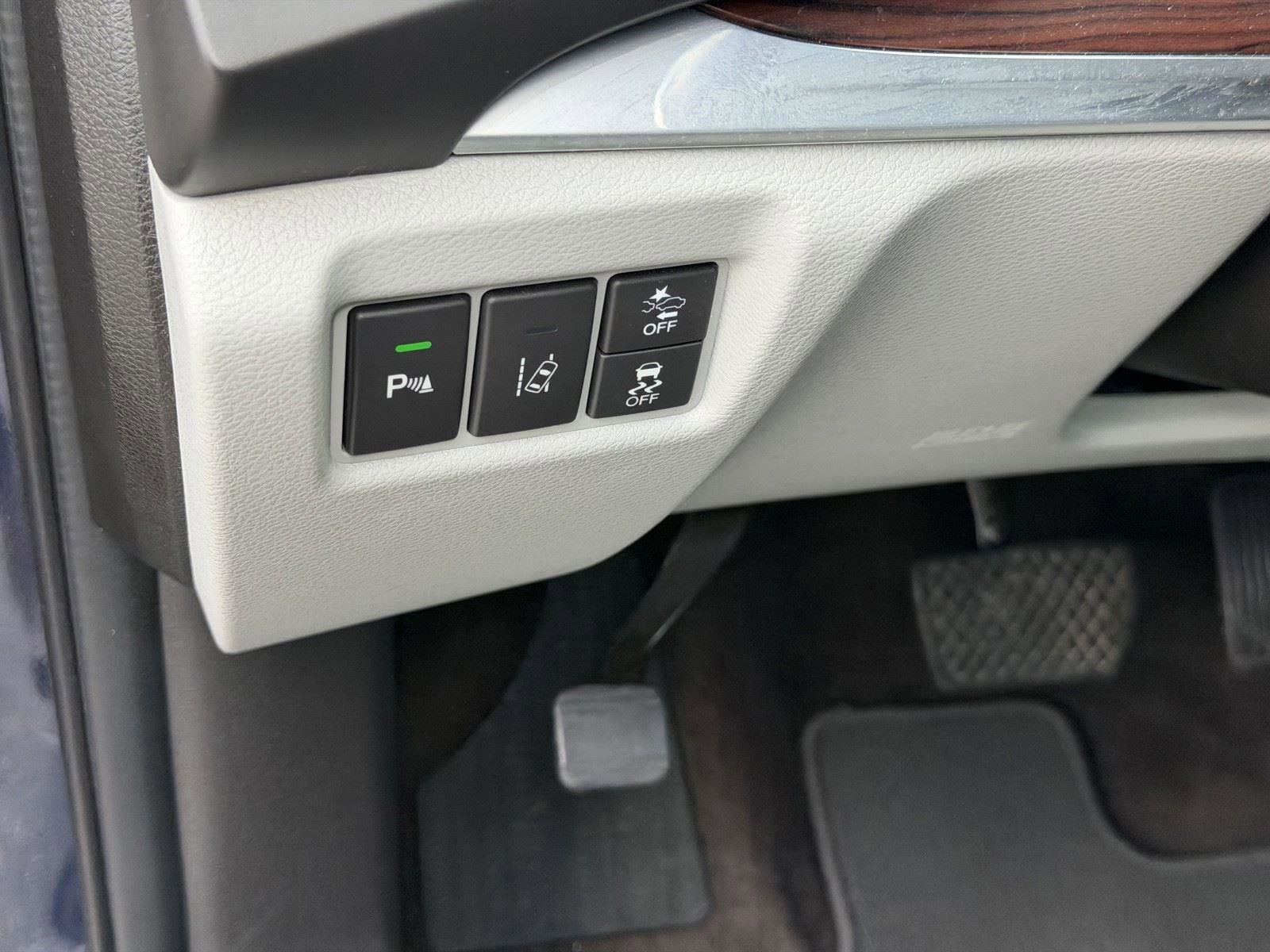 Used 2016 Acura MDX FWD w/ Advance & Entertainment image 9