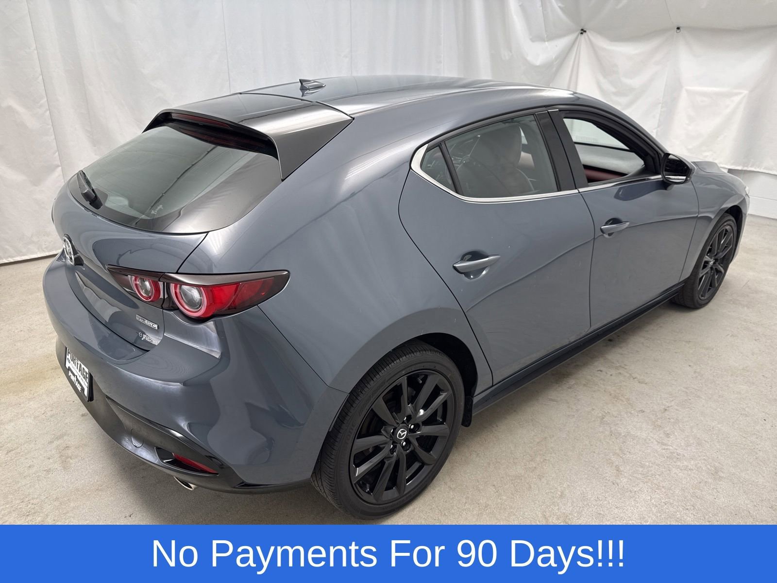 Used 2023 MAZDA MAZDA3 s FWD image 3