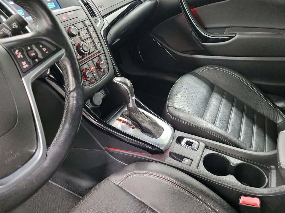 Used 2019 Buick Cascada Premium image 26