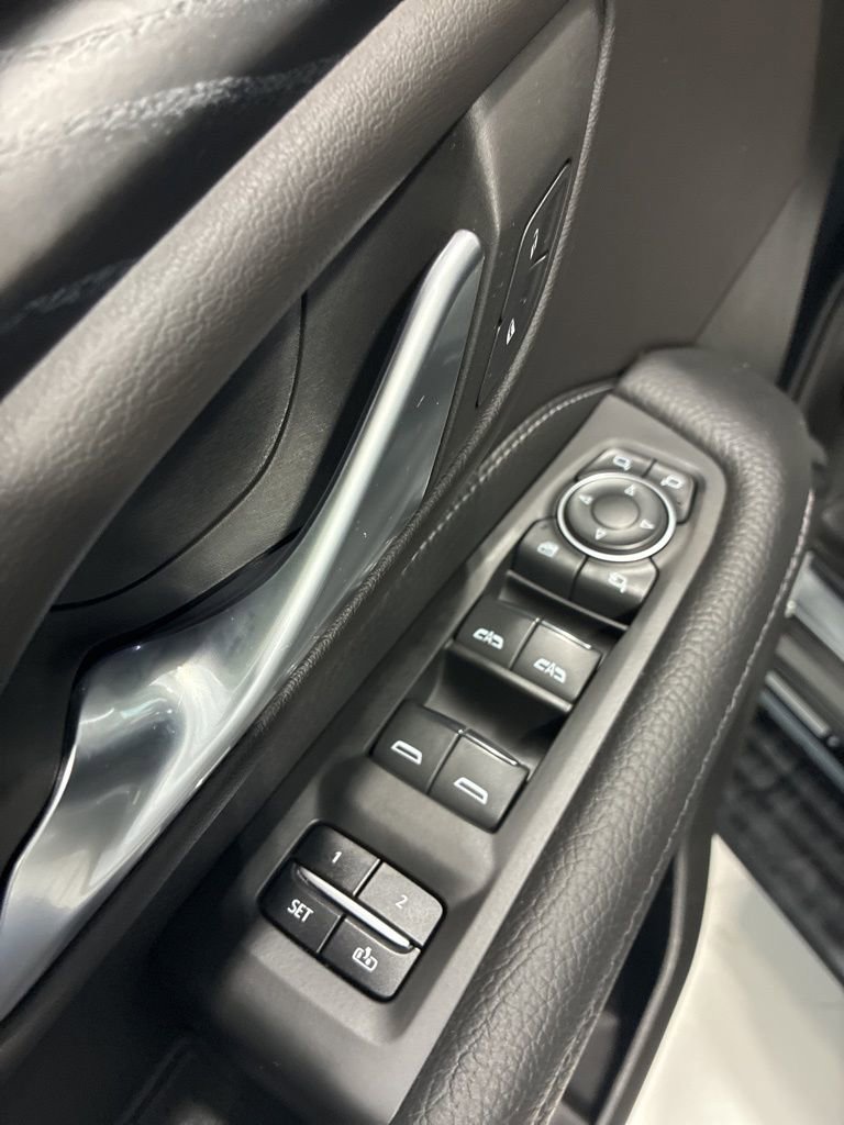 Used 2022 GMC Yukon Denali AWD/4WD image 22