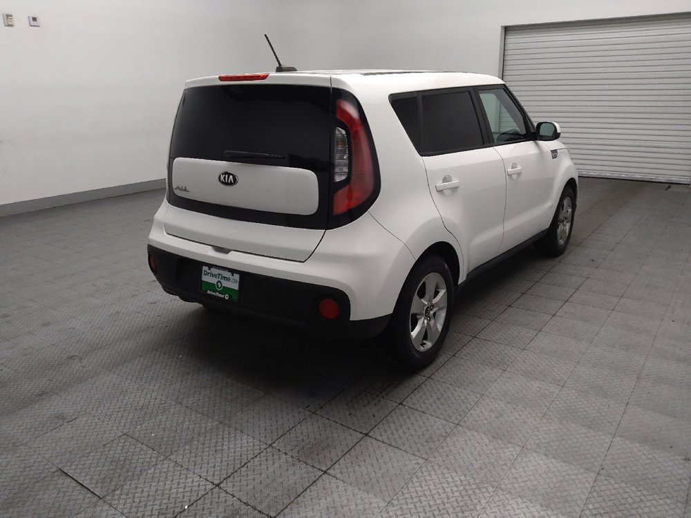 Used 2017 Kia Soul FWD image 9