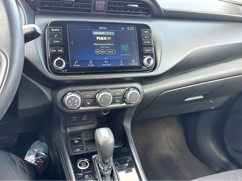 Used 2024 Nissan Kicks SV FWD image 9