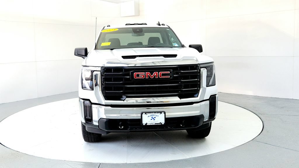 Used 2024 GMC Sierra 2500 Pro w/ Convenience Package AWD/4WD image 8