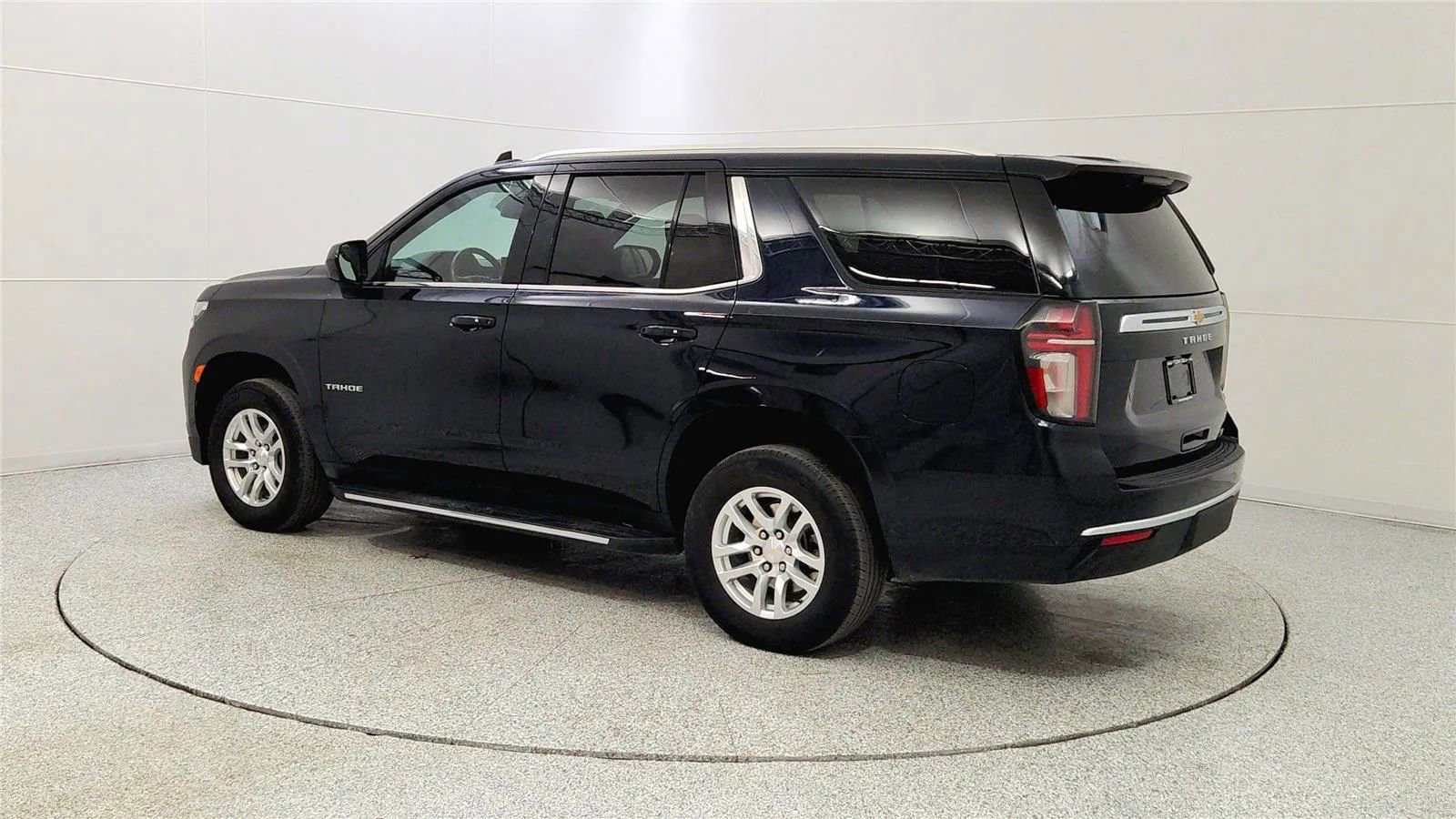Used 2024 Chevrolet Tahoe LT image 5