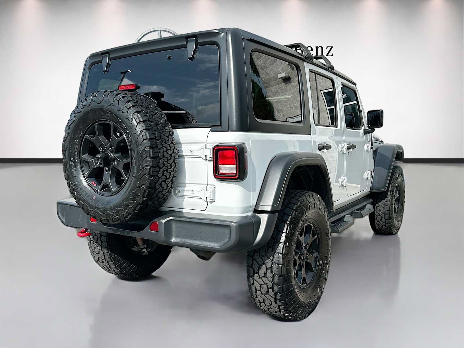 Used 2018 Jeep Wrangler Unlimited Rubicon AWD/4WD image 5