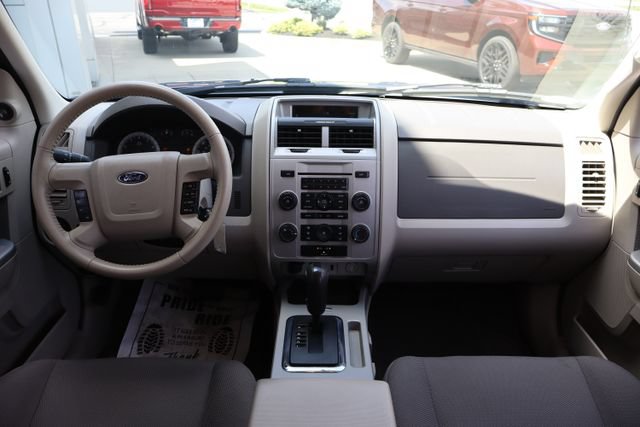 Used 2009 Ford Escape XLT FWD image 31