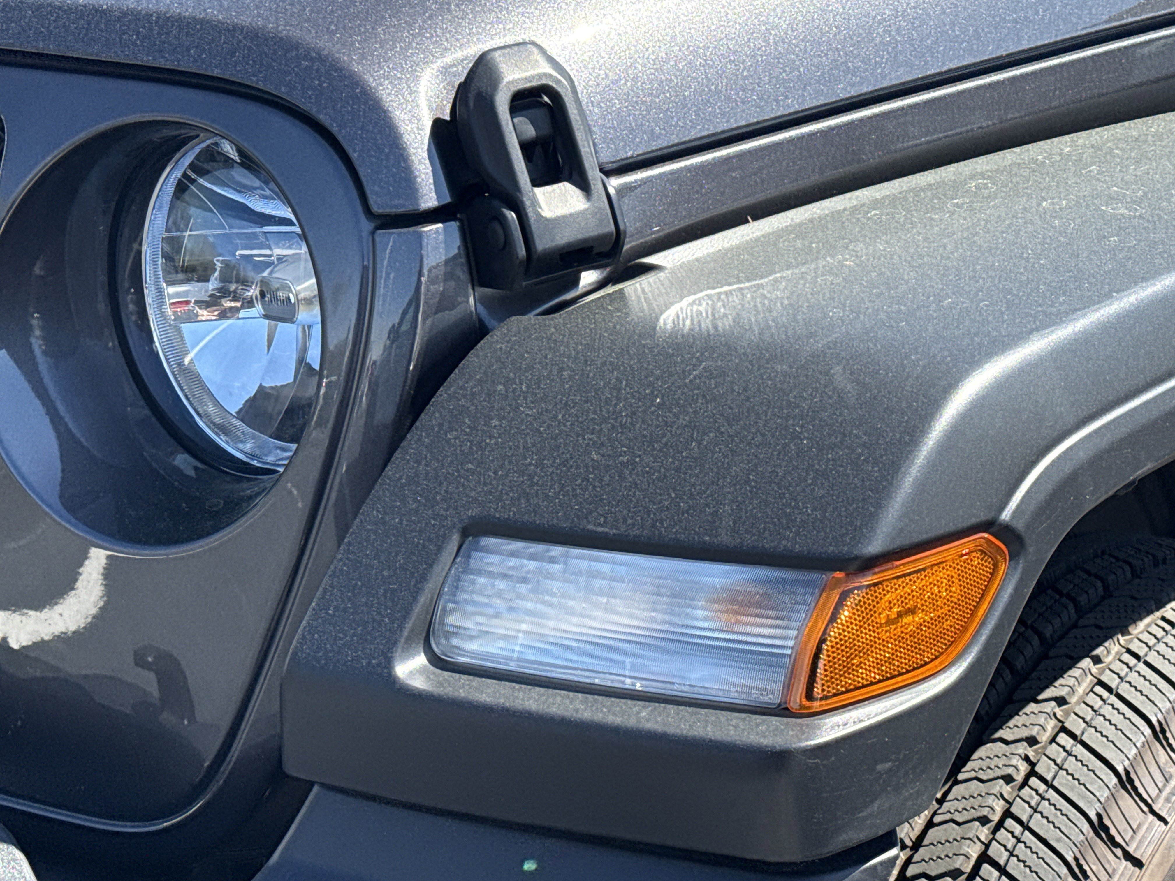 Used 2022 Jeep Wrangler Sport S image 9