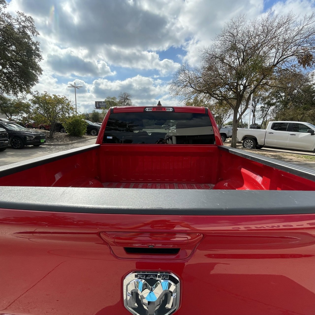 Used 2024 RAM 1500 Laramie image 25