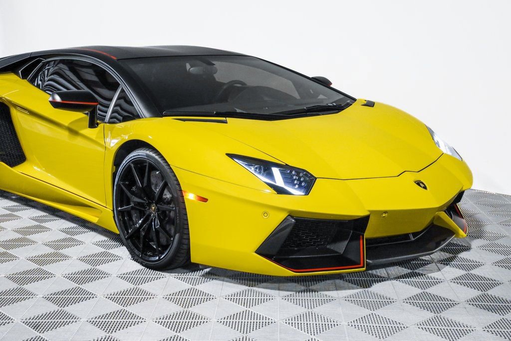 Used 2016 Lamborghini Aventador LP 700-4 AWD/4WD image 7