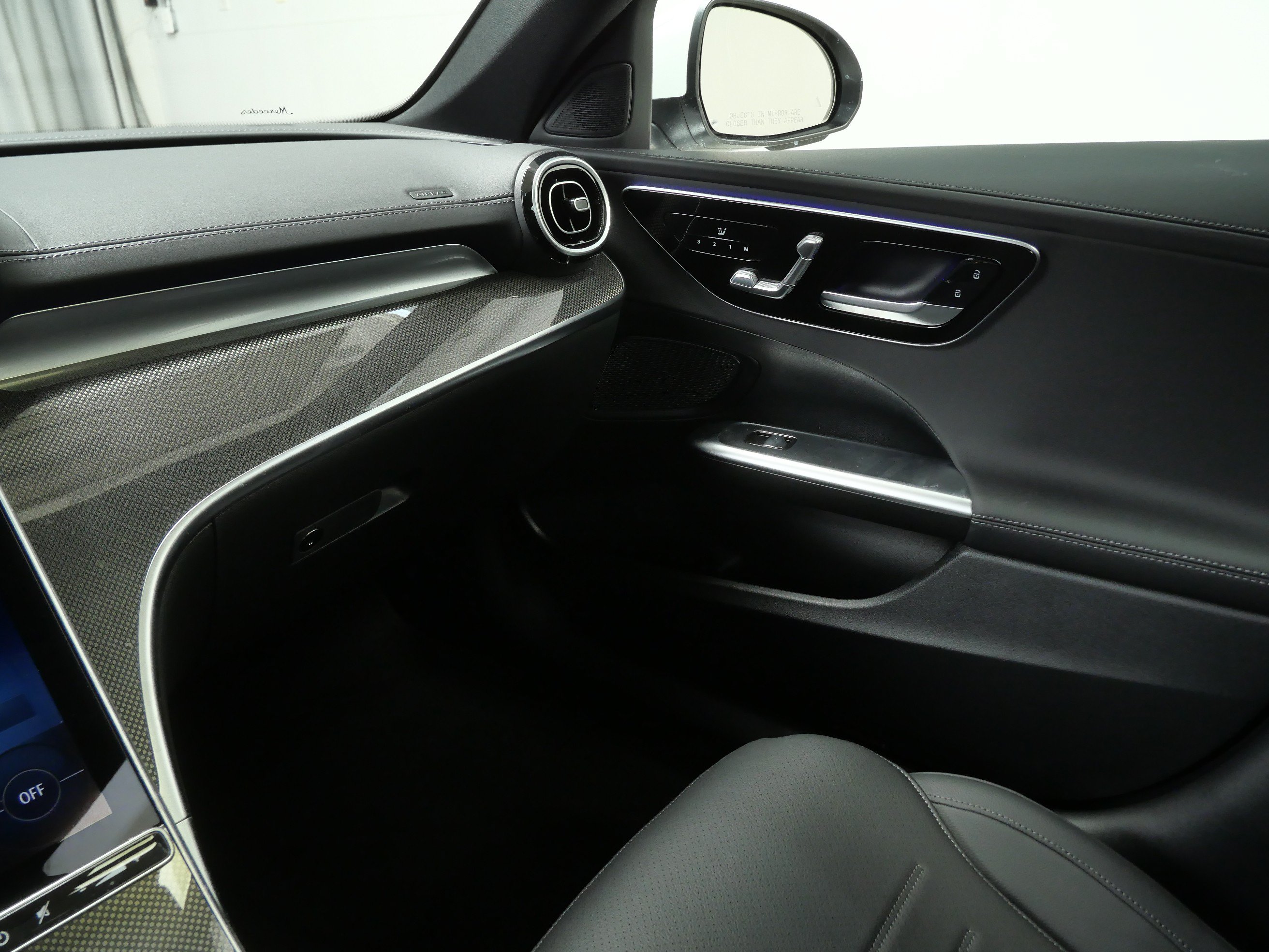 New 2026 Mercedes-Benz C 300 4MATIC Sedan image 12