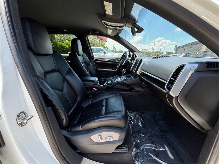 Used 2018 Porsche Cayenne AWD/4WD image 37