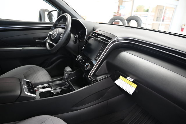 Used 2023 Hyundai Santa Cruz SEL AWD/4WD image 15