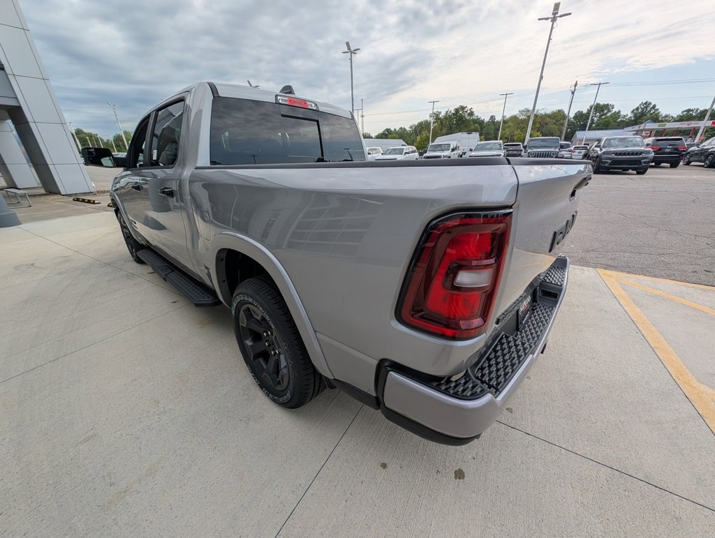 New 2026 RAM 1500 4x4 Crew Cab image 6