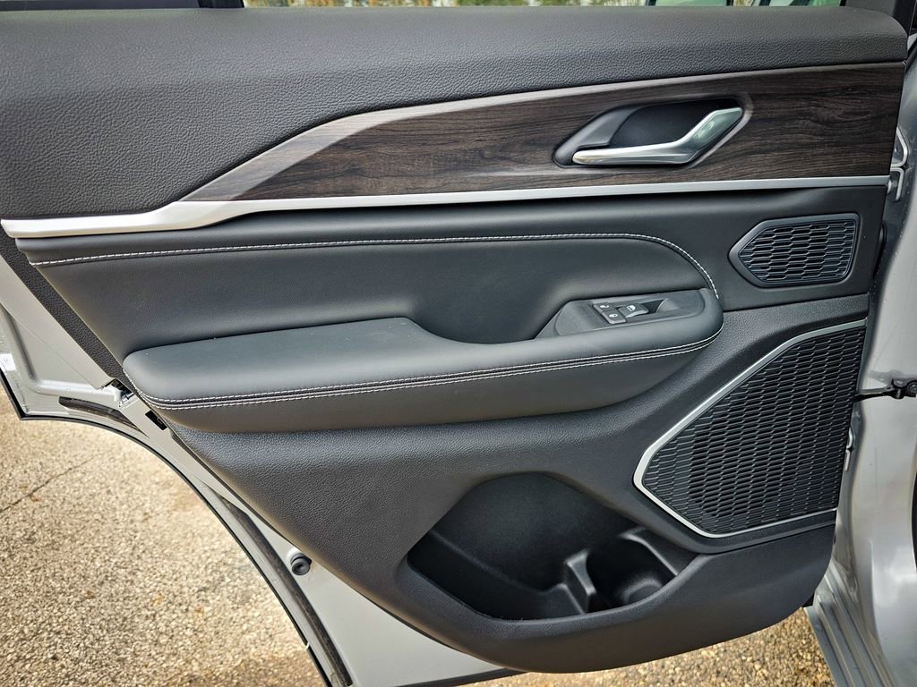 New 2026 Jeep Grand Cherokee Limited AWD/4WD image 34