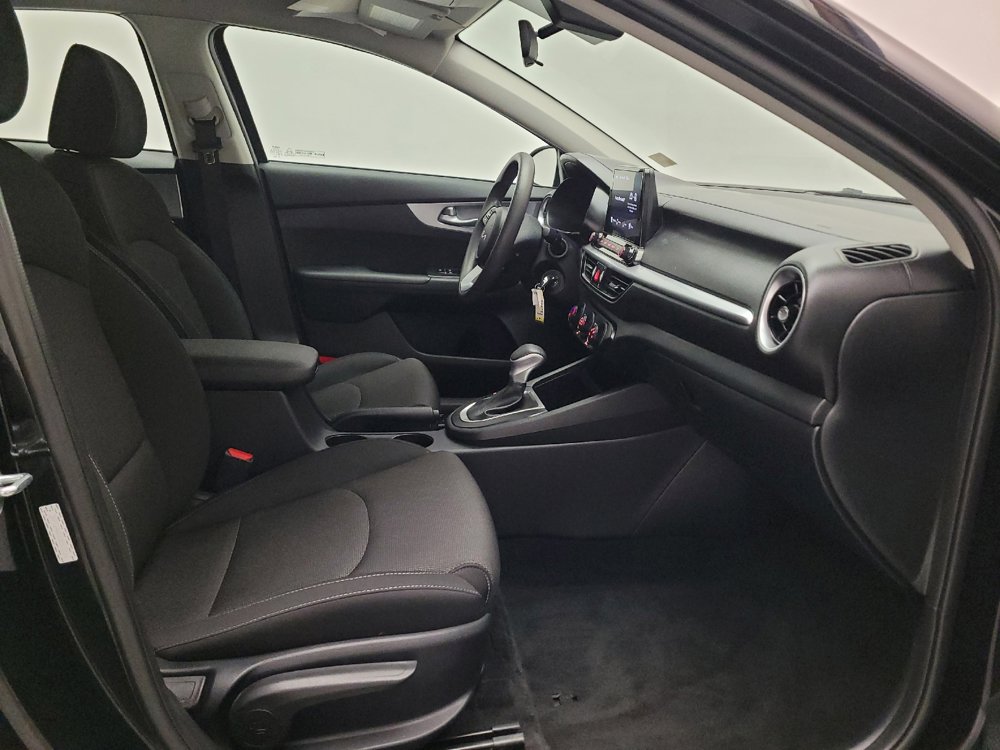 Used 2022 Kia Forte LXS FWD image 21