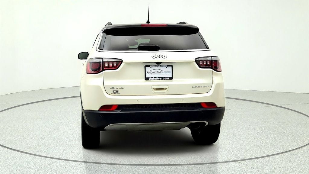 Used 2018 Jeep Compass Limited w/ Navigation Group AWD/4WD image 6