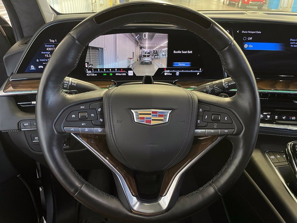 Used 2023 Cadillac Escalade Sport Platinum w/ LPO, ONYX Package AWD/4WD image 30