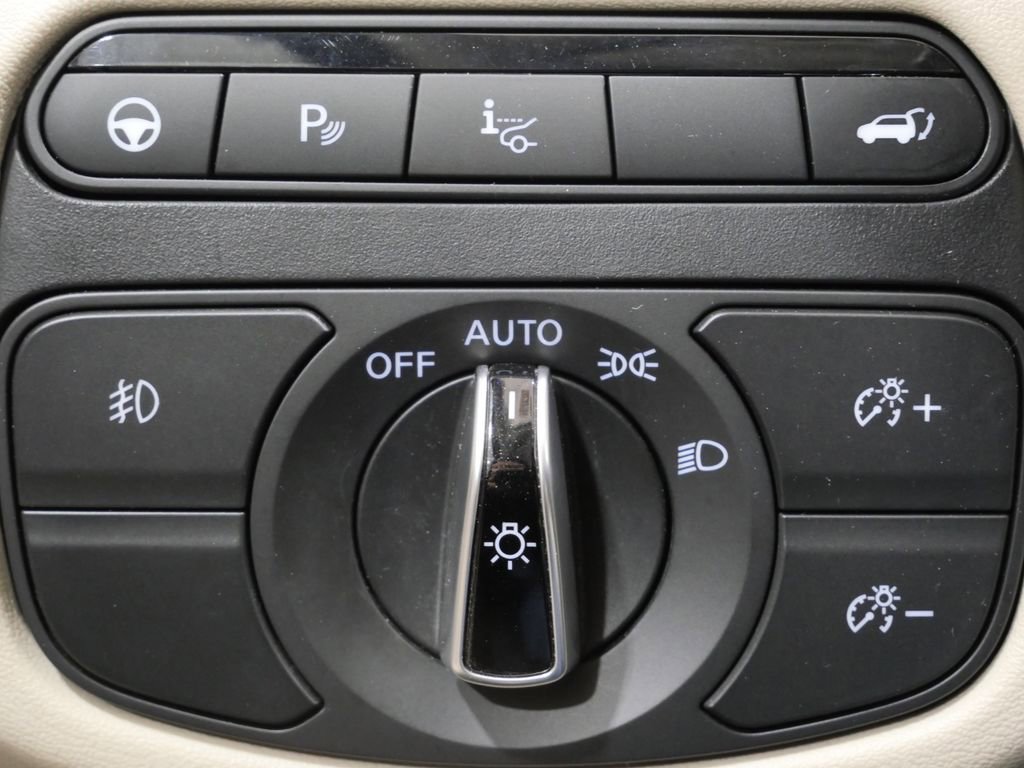 Used 2020 INFINITI QX50 Sensory w/ Proactive Package AWD/4WD image 15