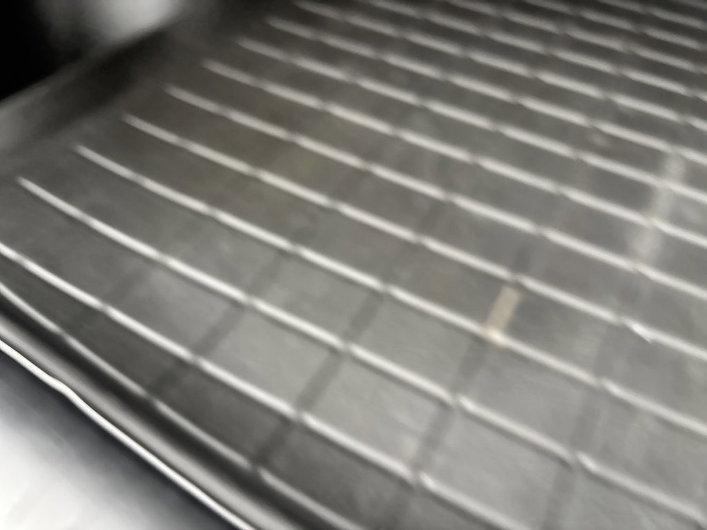 Used 2020 Jeep Cherokee Latitude Plus w/ Cold Weather Group image 30