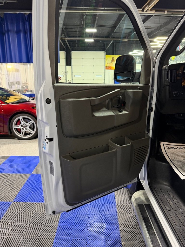 Used 2024 Chevrolet Express 2500 w/ Driver Convenience Package image 11