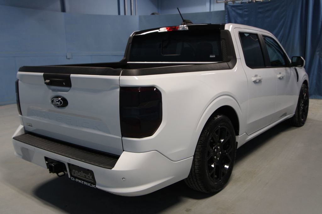Used 2025 Ford Maverick Lobo AWD/4WD image 32