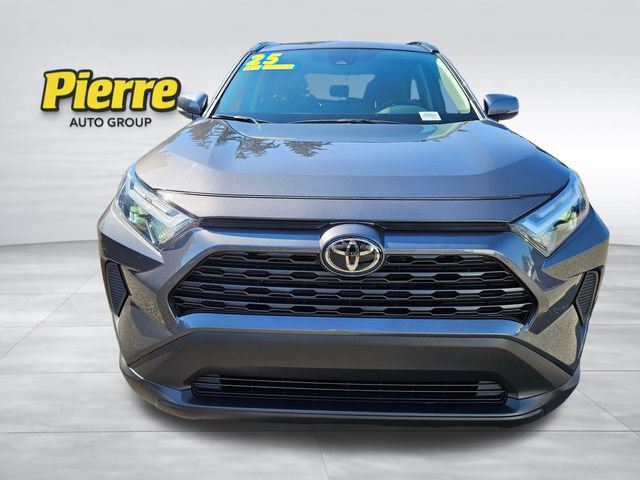 Used 2025 Toyota RAV4 XLE FWD image 9