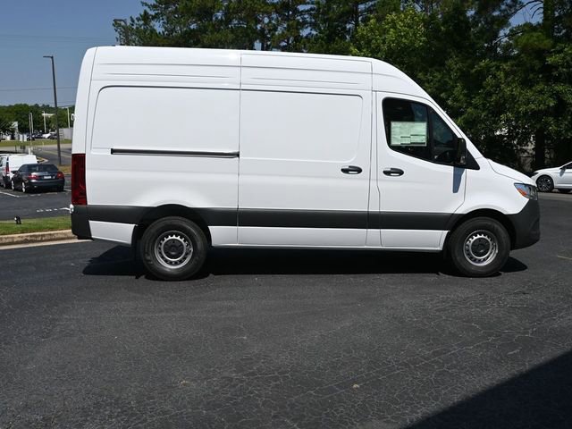 Used 2024 Mercedes-Benz Sprinter 2500 image 3
