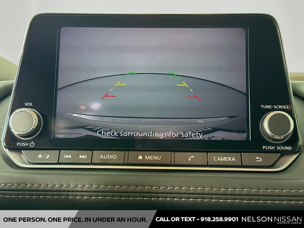 Used 2023 Nissan Rogue SV w/ SV Premium B Package FWD image 13