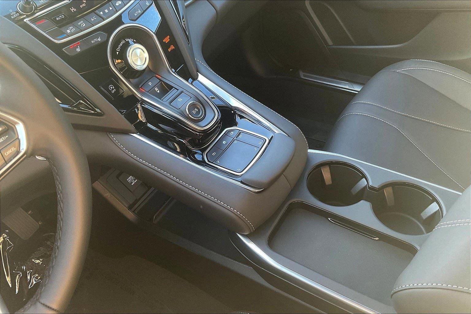 New 2025 Acura RDX SH-AWD image 8