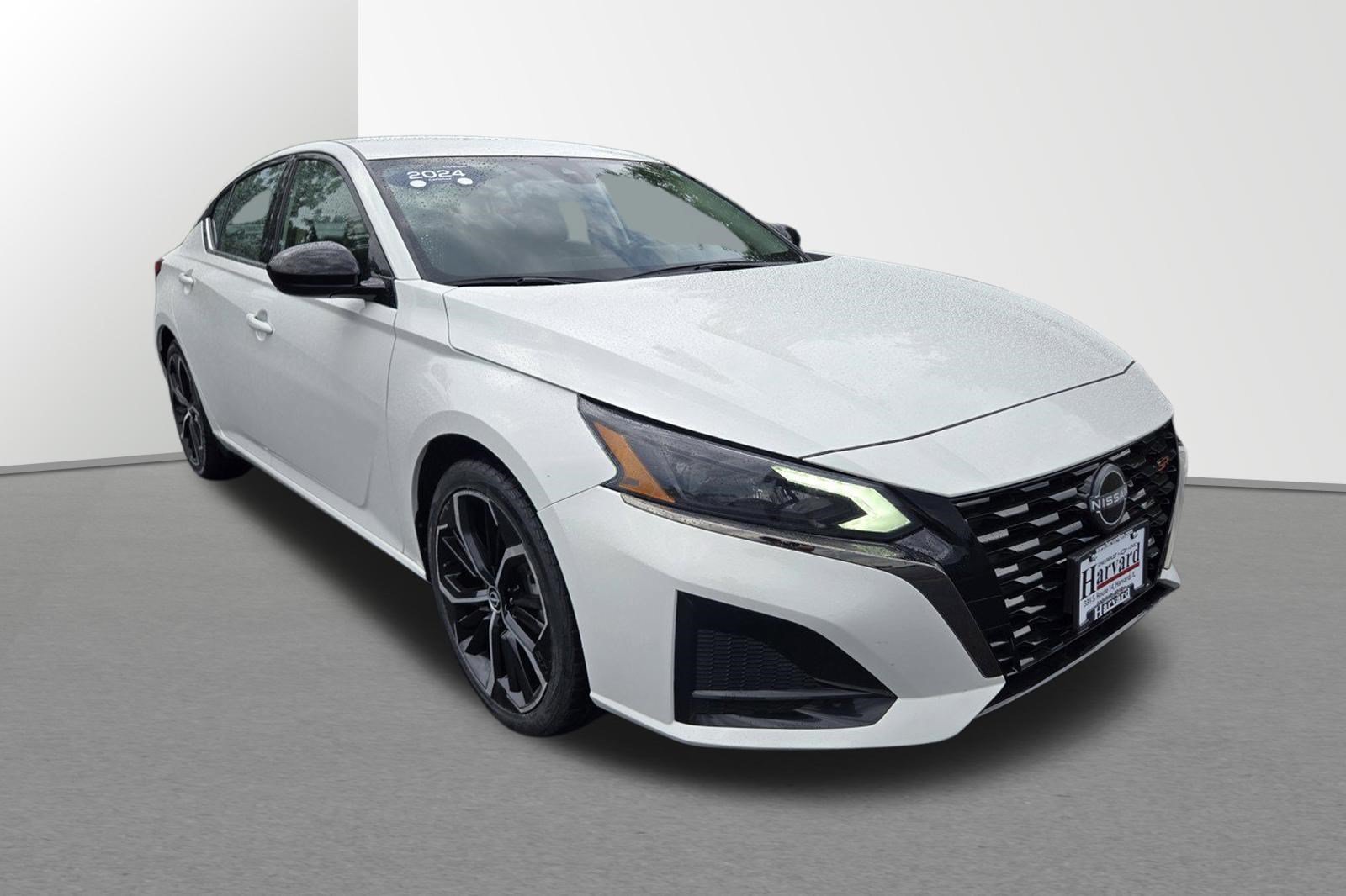 Used 2024 Nissan Altima 2.5 SR FWD image 1