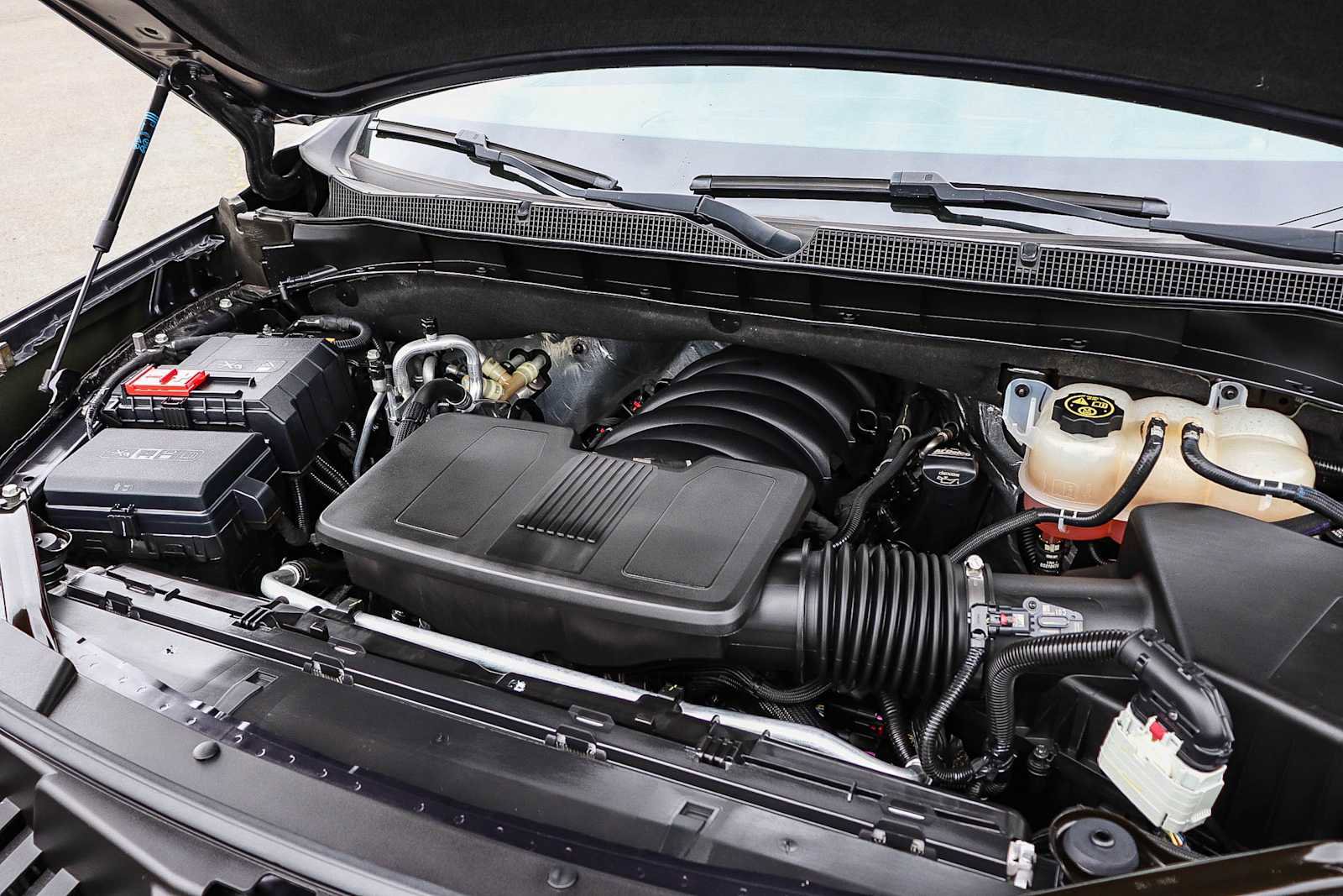 Used 2023 Chevrolet Tahoe LT image 31