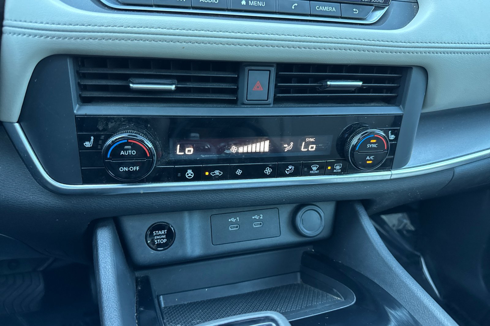 Certified 2024 Nissan Rogue SV w/ SV Premium Package FWD image 29