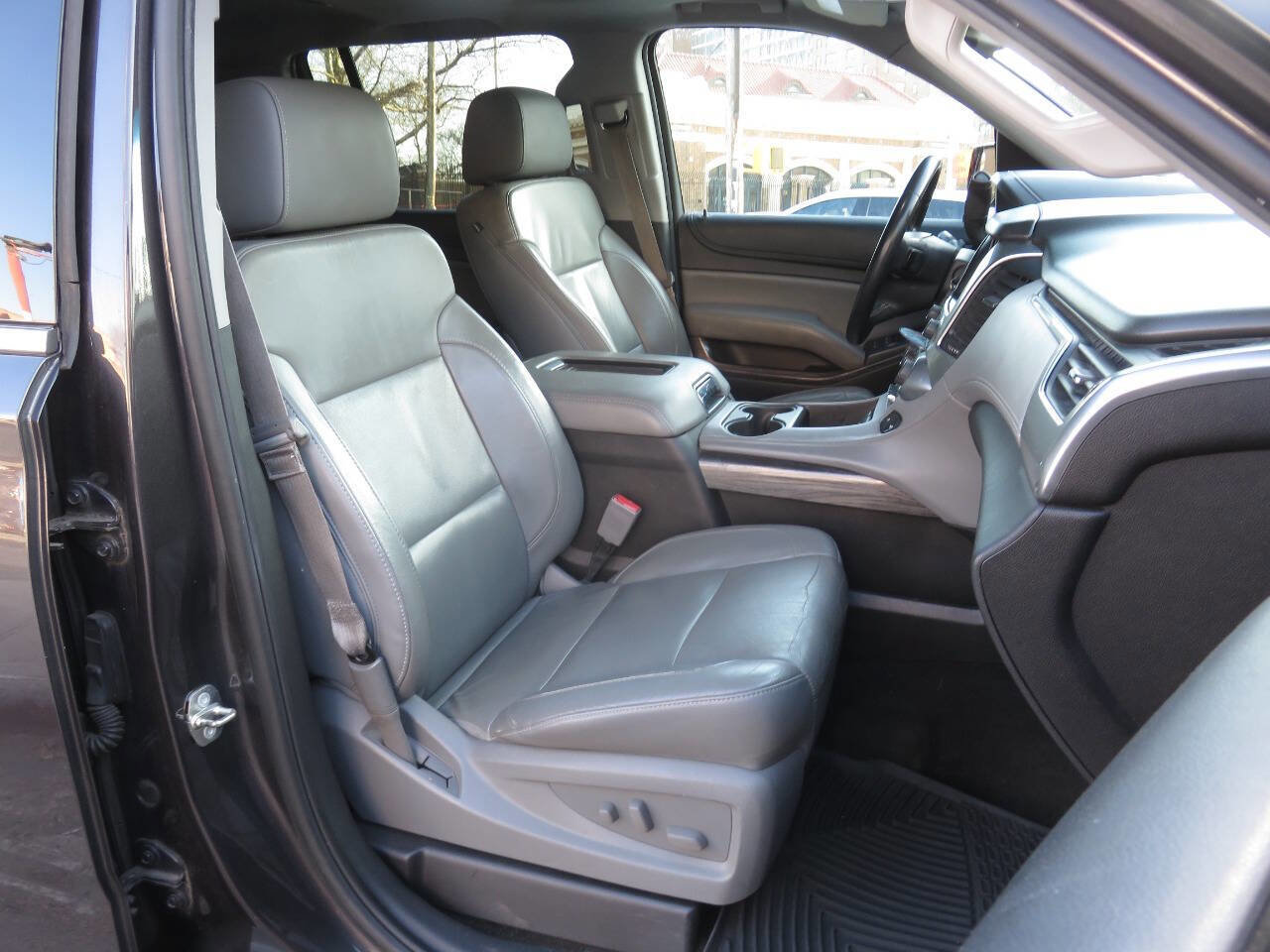 Used 2015 Chevrolet Suburban LT AWD/4WD image 11