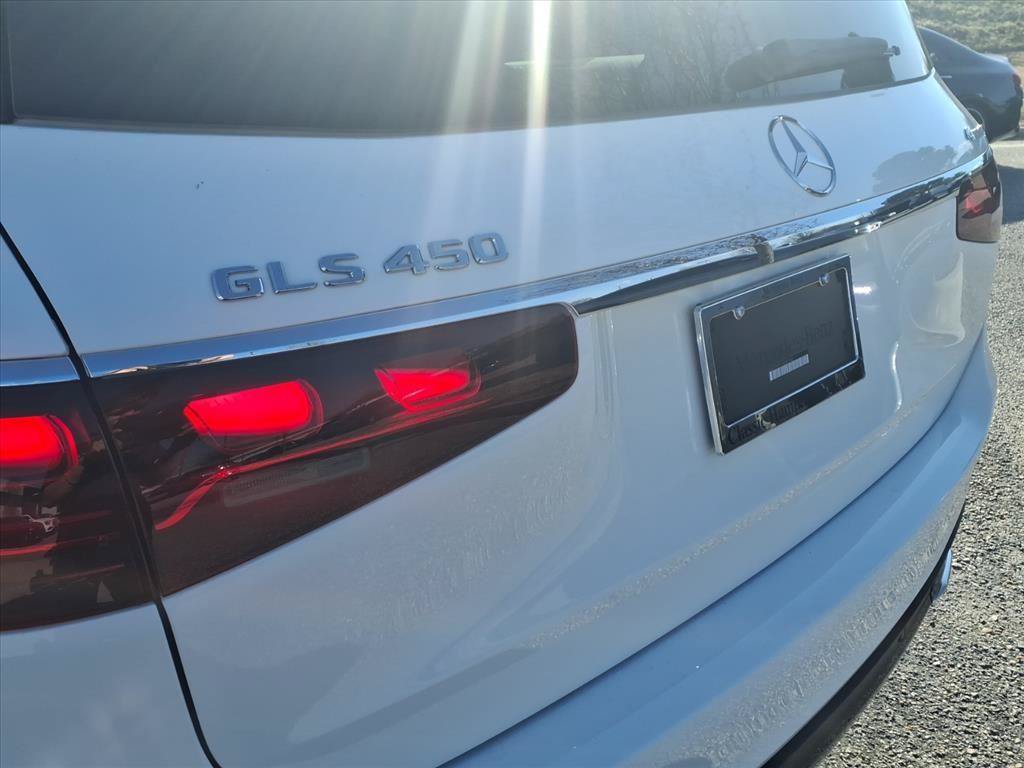 New 2026 Mercedes-Benz GLS 450 4MATIC image 9