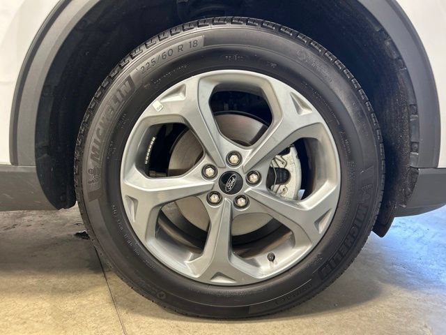 Used 2025 Ford Escape ST-Line Select AWD/4WD image 11