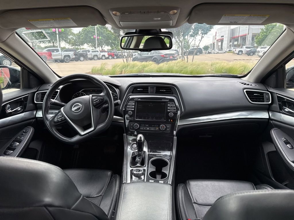 Used 2023 Nissan Maxima SV w/ Floor Mat Group FWD image 11