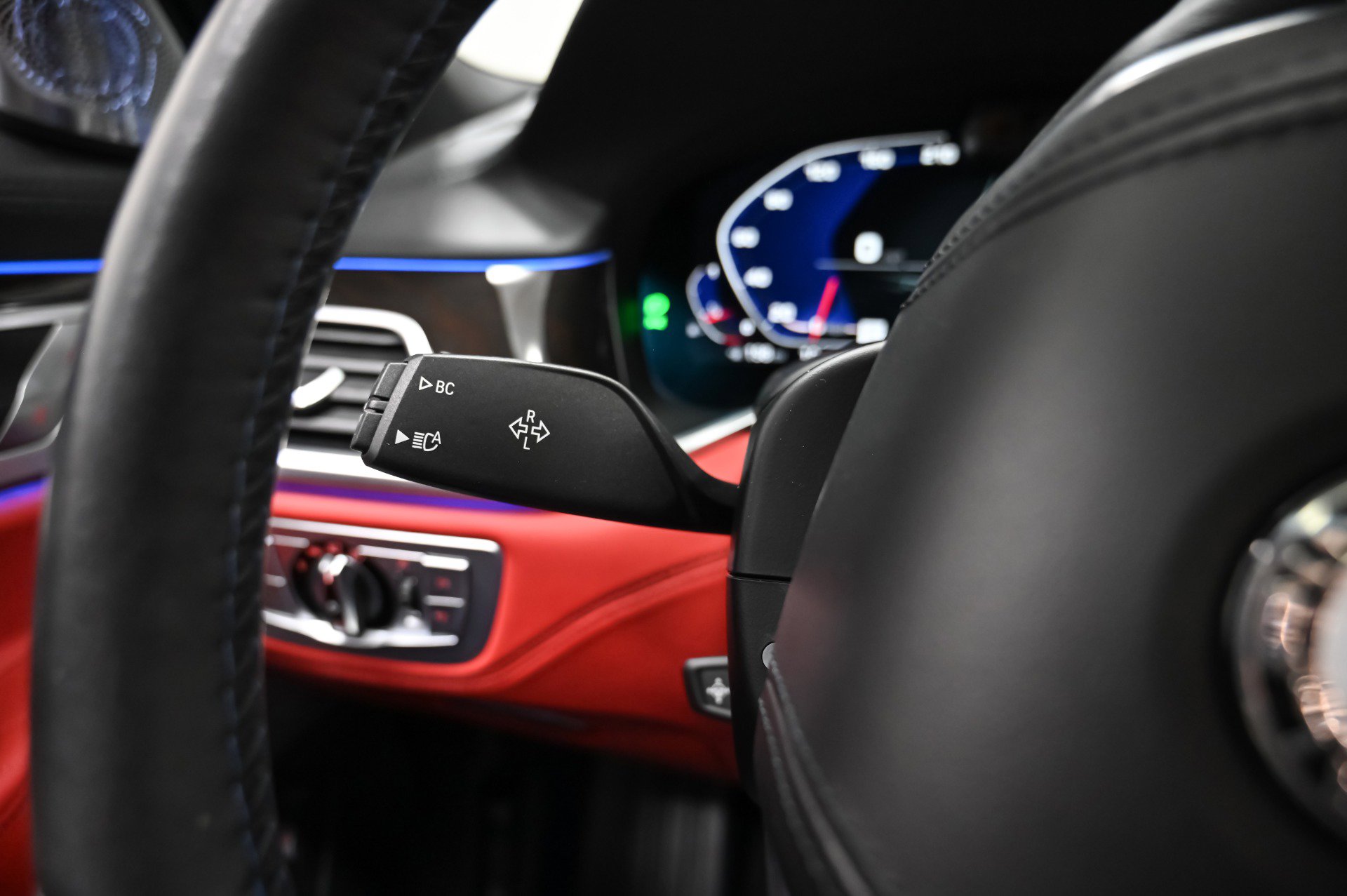 Used 2022 BMW ALPINA B7 xDrive w/ Luxury Rear Seating Package image 57