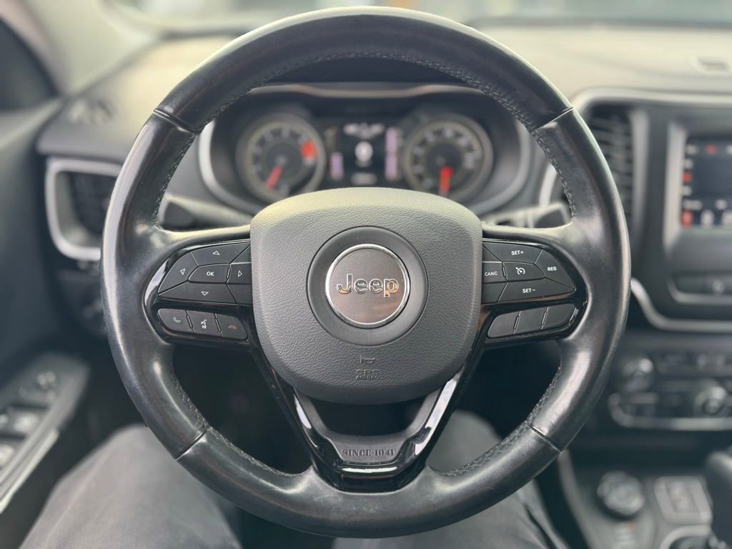 Used 2021 Jeep Cherokee Altitude image 6