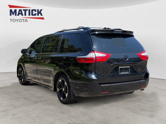 Used 2018 Toyota Sienna Limited Premium AWD/4WD image 5