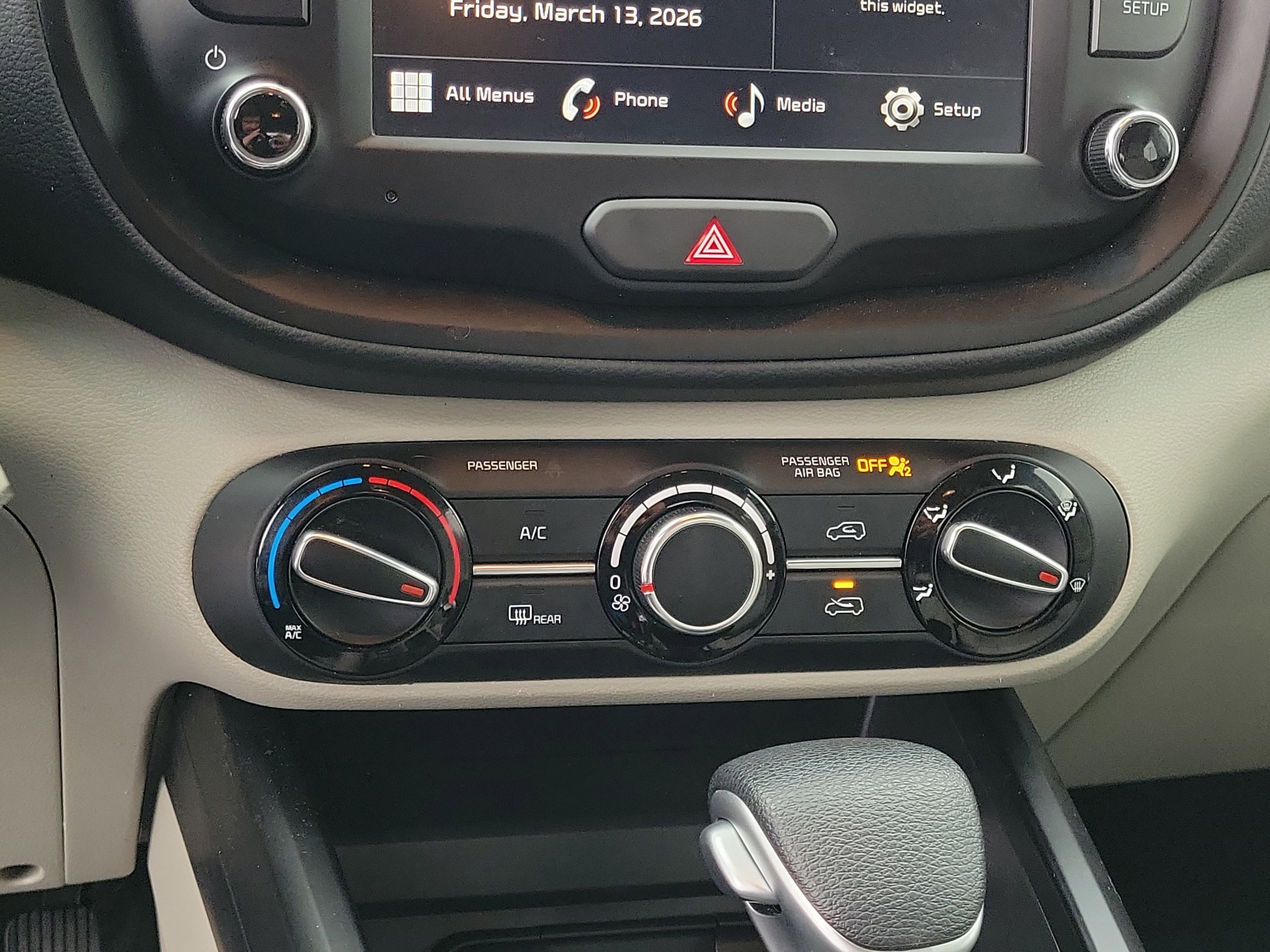 Used 2025 Kia Soul LX image 27