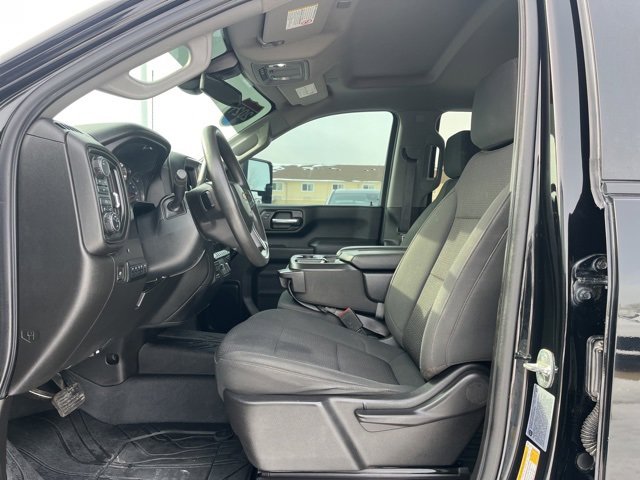 Used 2021 Chevrolet Silverado 2500 Custom w/ Custom Value Package image 16