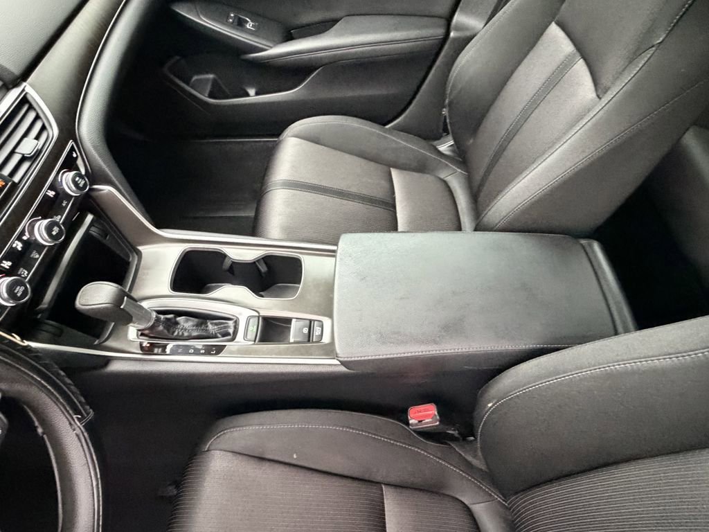 Used 2019 Honda Accord EX image 19