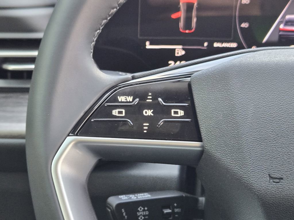 Certified 2025 Audi Q5 Premium image 36