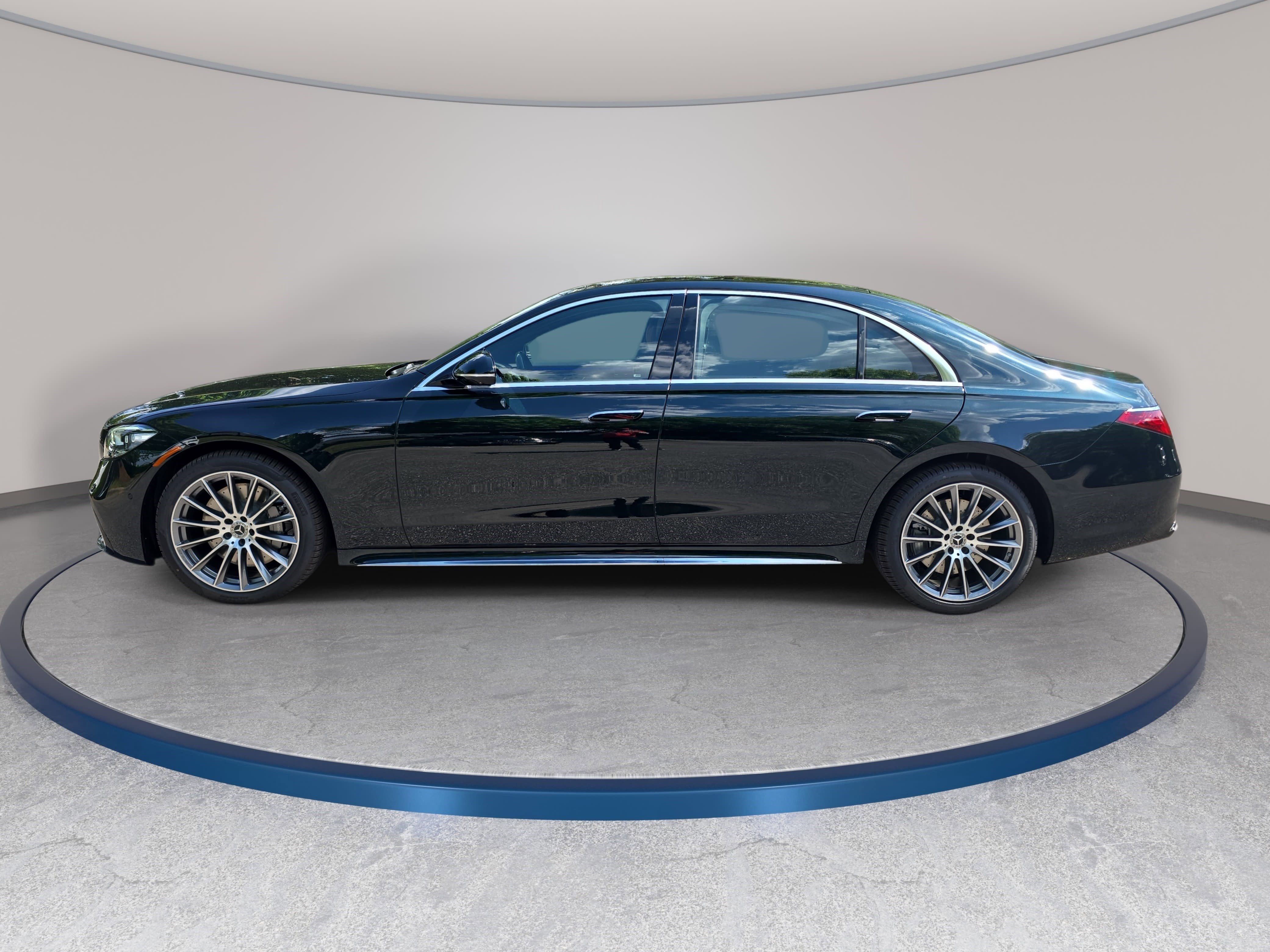 New 2026 Mercedes-Benz S 580 4MATIC Sedan image 8